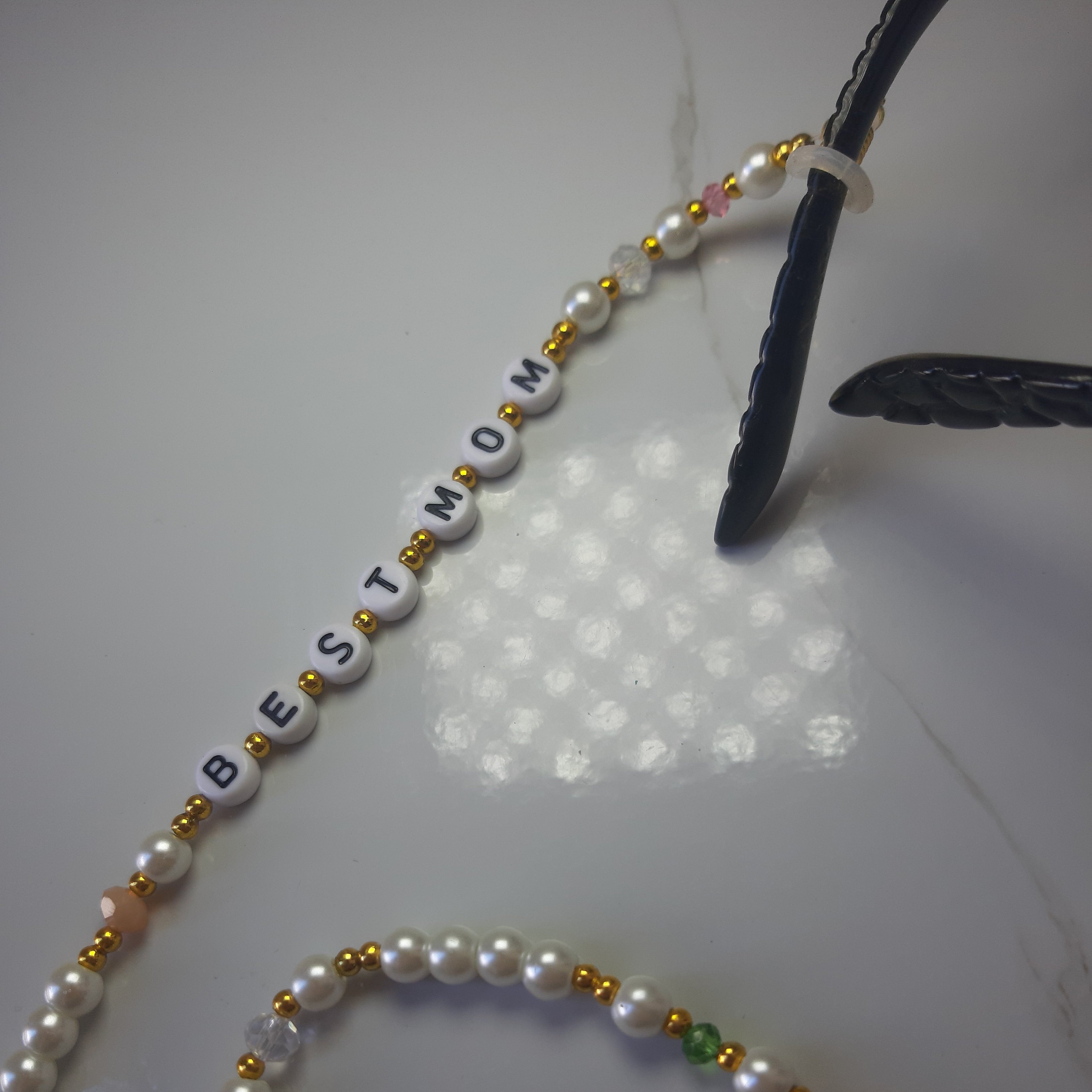 'Best Mom' Glasses Chain